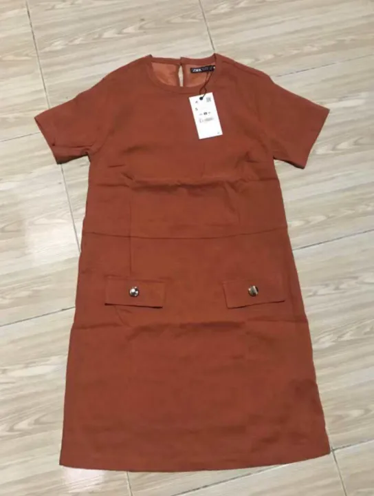 Zara%20Mini%20Dress,%20Matching%20Quality%20to%20the%20Original,%20Beautiful%20Soft%20Fabric,%20Straight%20Collar,%20Brick%20Red,%20Black.%20-%20Image%203