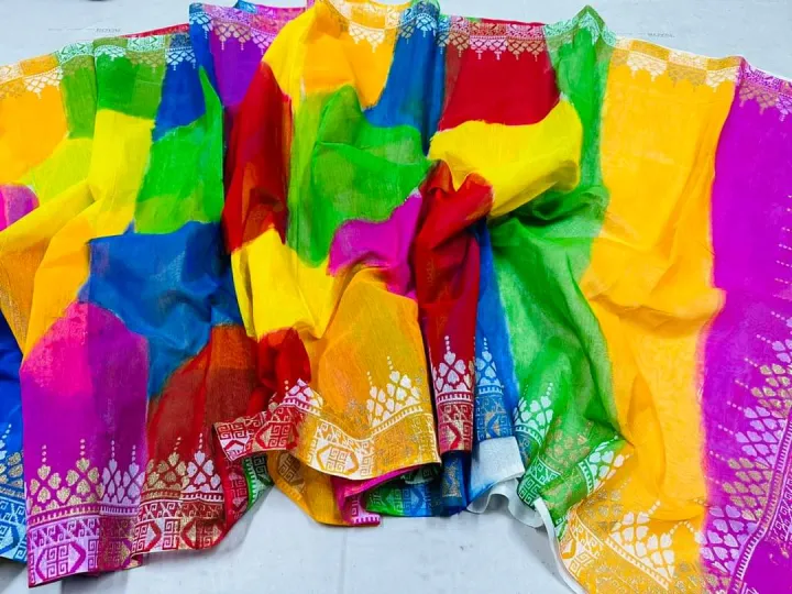 Most%20Popular%20Halfsilk%20Rongdhonu%20Print%20Saree%20For%20Women%20-%20Image%203