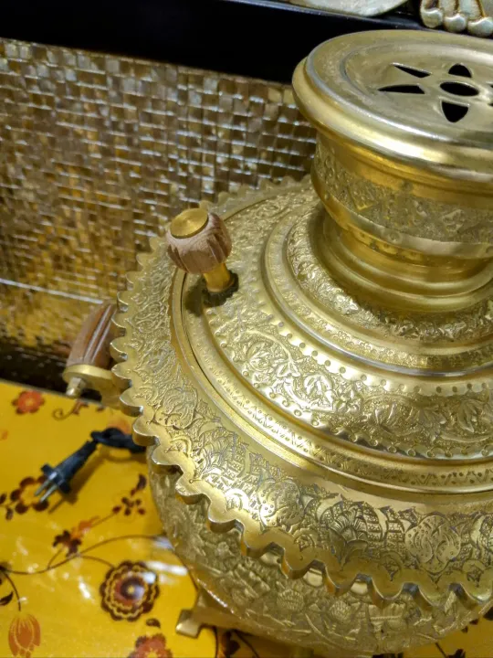 Authentic%20Persian%20Samovar,%2050%20Years%20Old.%20Genuine%20Elephant%20Tusk%20on%20Small%20Kettle's%20Handle.%20Original%20Electric%20Persian%20Samovar%20with%20Gold%20Finish.%20-%20Image%203