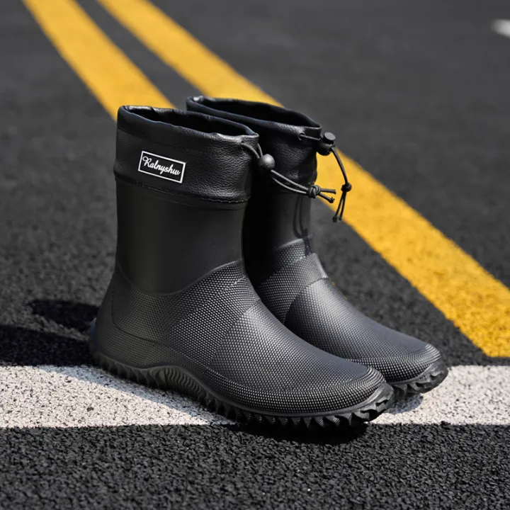 1%20Pair%20of%20Men's%20Short%20Rain%20Boots,%20Outdoor%20Waterproof%20Shoes%20for%20Commuting,%20Women's%20Low-Top%20Lightweight%20Non-Slip%20Water%20Boots,%20Beach%20Rain%20Boots%20-%20Image%206