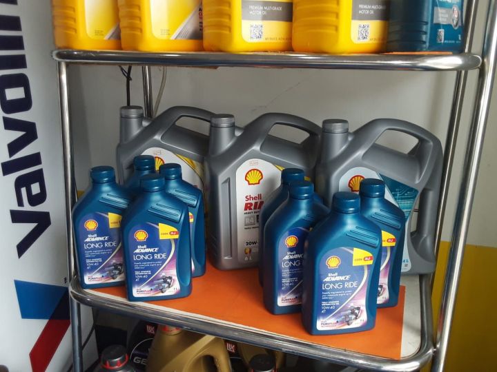 Shell%20ADVANCE%20Long%20Ride%2010w40%204T%20Full%20Synthetic%20-%20Image%203