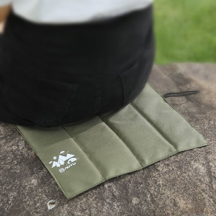 1PC%20Portable%20Waterproof%20Picnic%20Mat%20Moisture-Proof%20Mat%20Camping%20Thickened%20Outdoor%20Beach%20Travel%20Folding%20Small%20Seat%20Cushion%20-%20Image%204