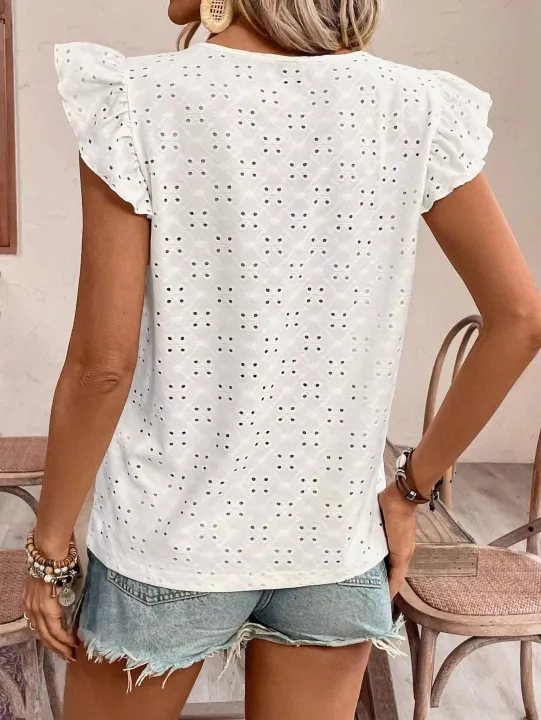 Women's%20elegant%20white%20crochet%20top%20-%20Image%202