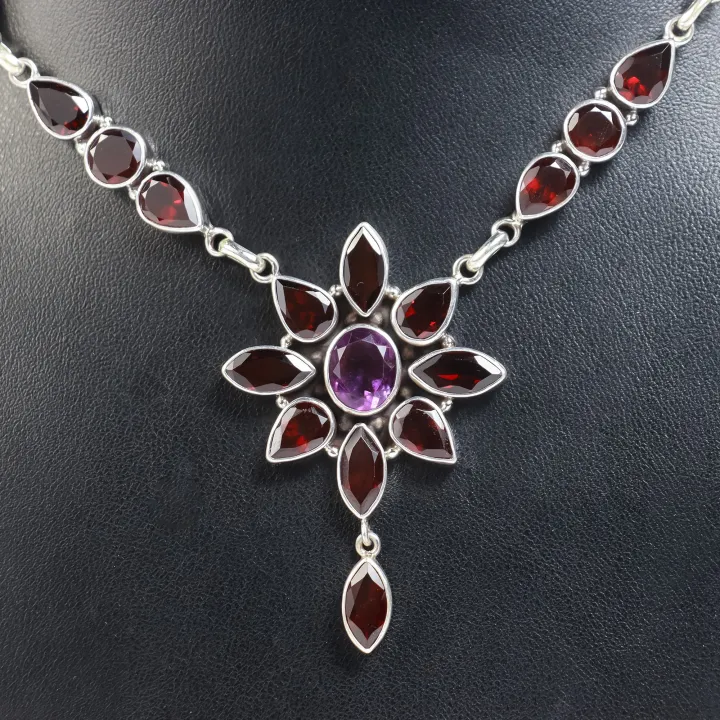 Pure%20Silver%20Necklace%20With%20Natural%20Amethyst/Garnet/Women/37.5%20Gram%20-%20Image%203