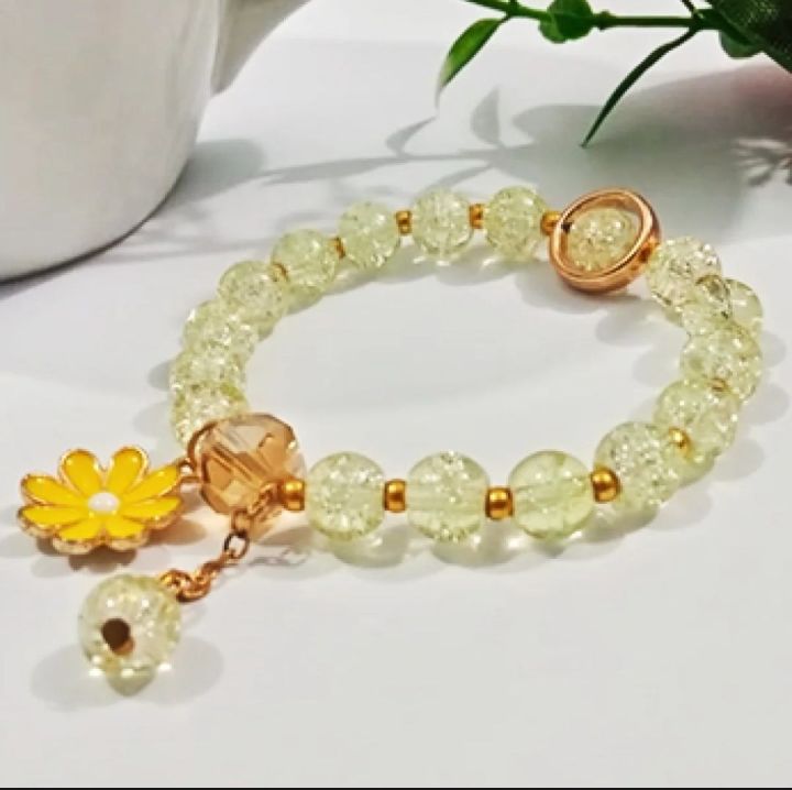 Pure%20White%20Crystal%20Stone%20Bracelet%20For%20Women%20-%20Image%205