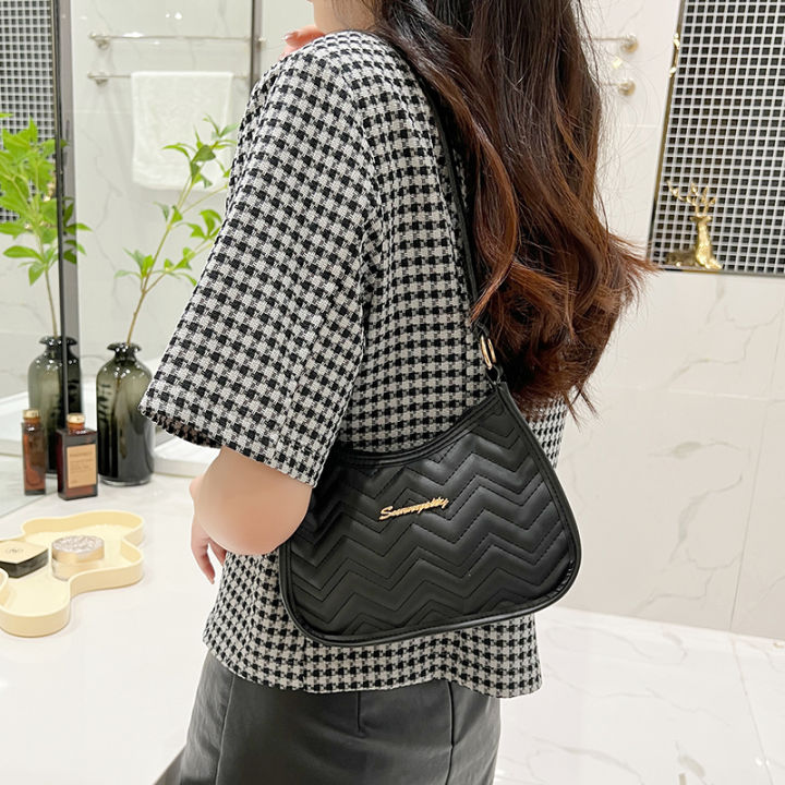 Women%20Soft%20Faux%20Ladies%20Crossbody%20Bag%20Underarm%20Bag%20Retro%20Handbag%20Fashion%20Design%20Girls%20Small%20Shoulder%20Bags%20-%20Image%205