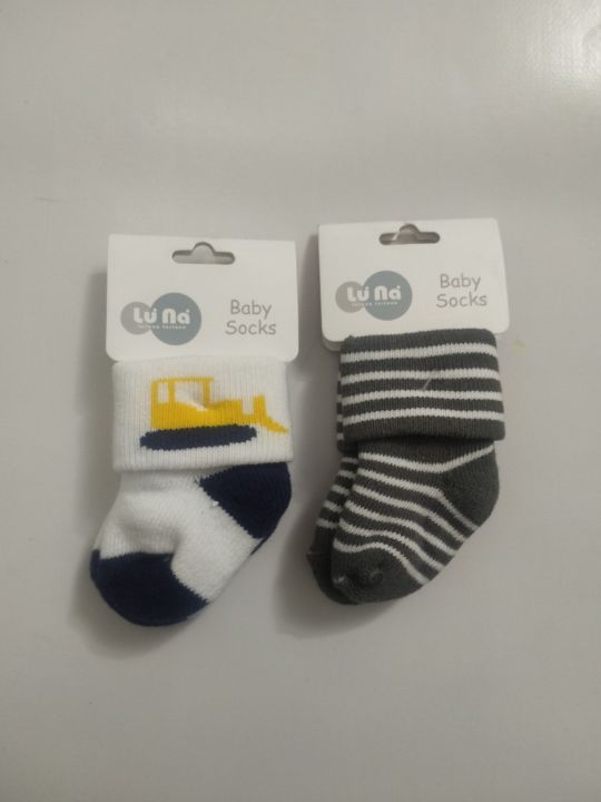 Pack%20of%202%20socks%20for%20newborn%20baby%20-%20Image%204