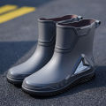 Short and Medium Tube Men's Bundle Rain Shoes Night with Reflective Strip Shoes Waterproof Shoes Elastic Band Waterproof.