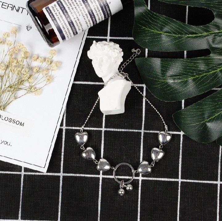 Charming%20Silver%20Love%20Heart%20Beaded%20Anklet%20%E2%80%93%20Fashionable%20Women%E2%80%99s%20Payel%20Nupur%20for%20Eid,%20Gift,%20or%20Casual%20Wear%20-%20Image%205