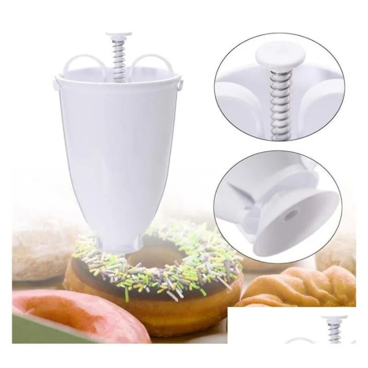 Ulundu%20Wade%20and%20Dount%20Maker%20-%20Image%203