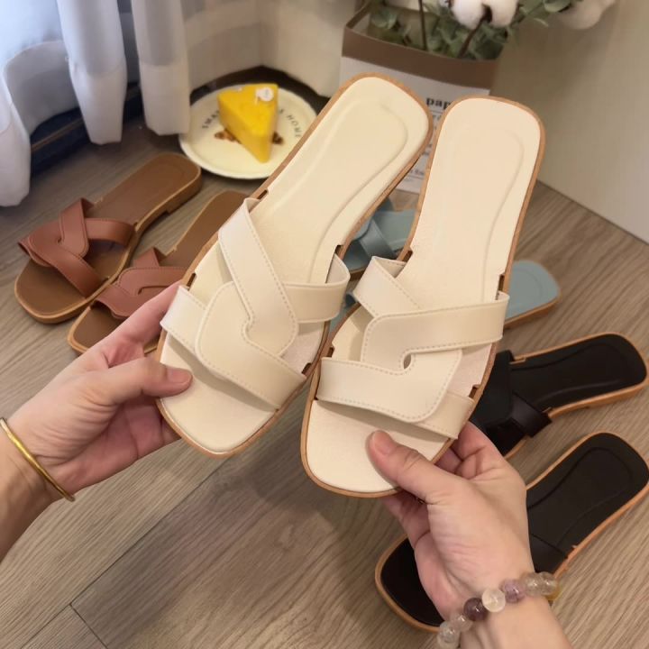 Women's%20Summer%20Slides%20Sandals%20-%20Cross%20Band%20Design,%20Ultra%20Soft%20Anti-Slip%20Sole,%20Lightweight%20House%20Slippers%20for%20Women,%20Beach%20Walkin%20-%20Image%203
