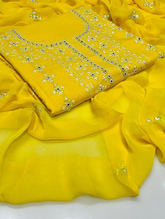 Pure%20GTM%20Lawn%20Hand%20made%20embroidery%20Shirt%20&%20Trouser%20with%20matching%20embriodry%20shafon%20dupata%203%20pc%20beautifull%20suit%20-%20Image%202