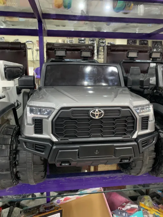 TOYOTA%2012V%20Electric%20Ride%20On%20Jeep%20For%20Kids%20with%20Remote%20Control%201-6%20Yrs%20Jeep%20Battery%20Operated%20Ride%20On%20MP3/Bluethooth/LED%20Light/Parental%20Remote%20Control%20for%20Ages%203-8%20(White,Black)%20-%20Image%209