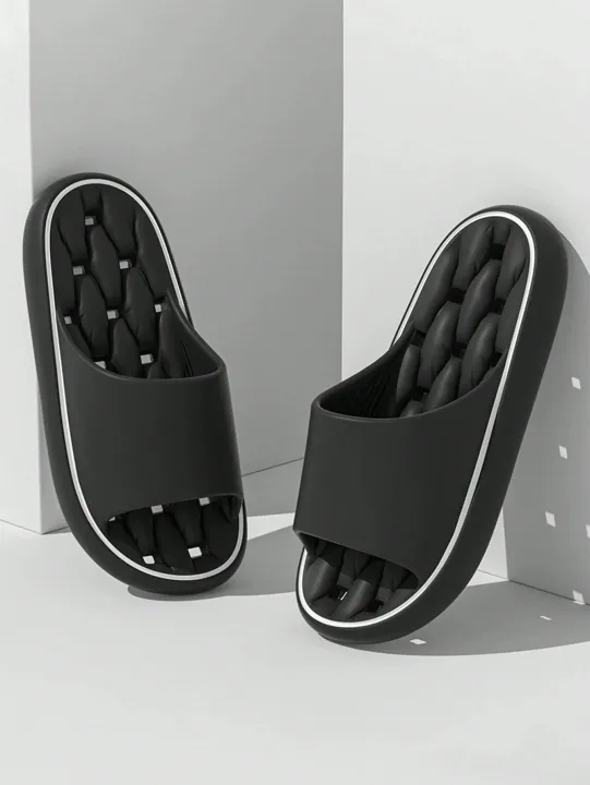 Couple%20Style%20Spring%20and%20Summer%20Eva%20Soft%20Thick-Soled%20Hollow-Out%20Honeycomb%20Massage%20Pattern%20Indoor%20Bathroom%20Outdoor%20Leisure%20Comfortable%20Slide%20Slippers%20for%20Men%20and%20Women%20-%20Image%204