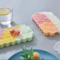 Honeycomb Ice Cube Tray, 37 Lattice Food Grade Silicone Ice Cube Maker Mould Reusable Easily Removable Drinking Tray Mould for Ice Cream Party Cold Drink Whiskey Cocktail Beer. 