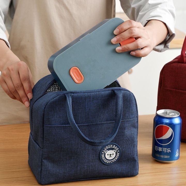 Insulated%20Lunch%20Box%20%E2%80%93%20Large%20Capacity,%20Waterproof%20Oxford%20Cloth%20Bag%20for%20Office,%20School,%20and%20Outdoor%20Use%20-%20Image%202