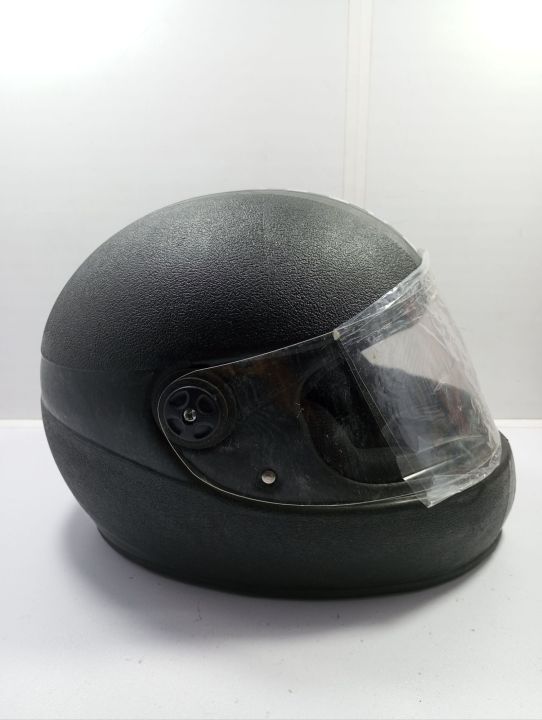 Penguin%20Full%20Face%20Helmet%20/%20Helmet%20for%20Bikers%20/%20Helmet%20in%20Standard%20Size%20/%20Full%20Face%20Helmet%20for%20Bikers%20-%20Image%203