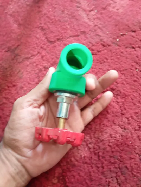handle%20wall%20-%20Image%203