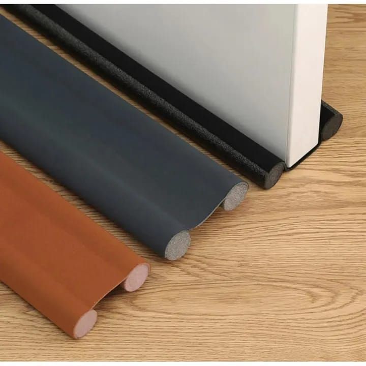Door%20Gap%20Bottom%20Sealing%20Strip%20for%20Noise,%20Dust,%20and%20Insect%20Protection%20%E2%80%93%20Weatherproof%20Draft%20Stopper%20for%20Home%20&%20Office%20-%20Image%205