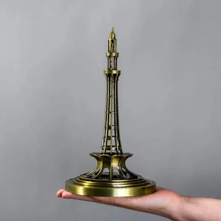 Decorative%20Minar%20e%20Pakistan%20tower%20/%20Minar%20E%20Pakistan%20Metal%20Tower%20Model%20Architecture%20for%20decor%20-%20Image%204