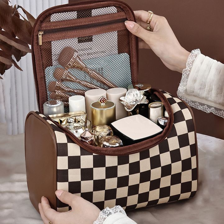 Cute%20PU%20Makeup%20Bag%20For%20Women%20Toiletries%20Organizer%20Waterproof%20Travel%20Make%20Up%20Pouch%20Female%20Large%20Capacity%20Portable%20Cosmetic%20Case%20-%20Image%202
