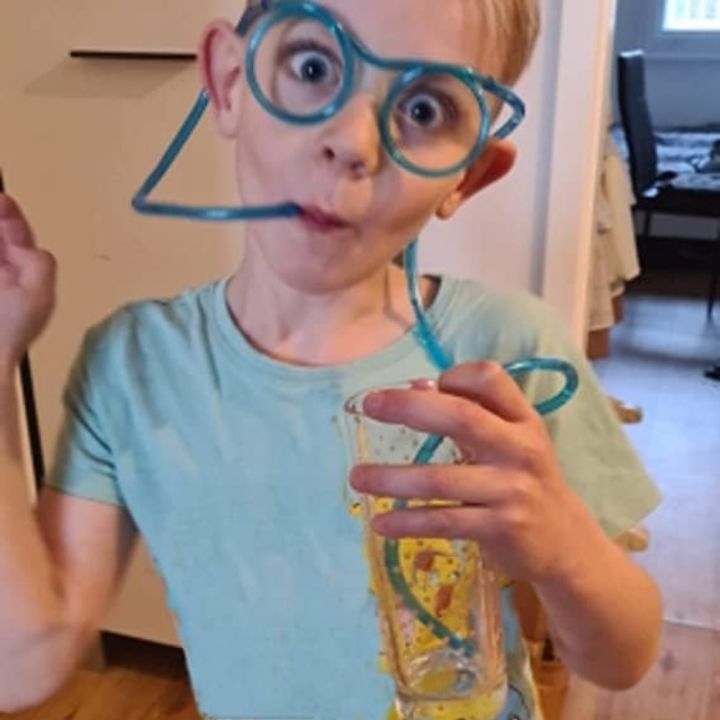 Straw%20Glasses%20Funny%20Soft%20Plastic%20Straw%20DIY%20Reusable%20Drinking%20Straw%20Tube%20Eye%20Glasses%20Party%20Supplies%20Bar%20Creativity%20Toy%20Kids%20%20-%20Image%204