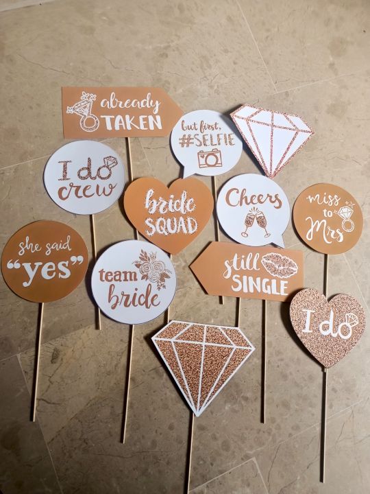 Pack%20of%2012%20Bride%20to%20Be%20wedding%20Props%20-%20Image%202