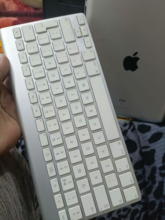 Magic keyboard Apple import from UK blutooth