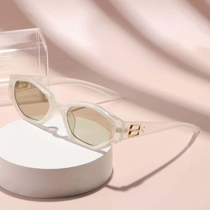 Polygon%20Retro%20Sunglasses%20-%20Fashionable%20Small%20Square%20Frame%20-%20Slimming%20Effect%20For%20Round%20Faces%206102%20-%20Image%207