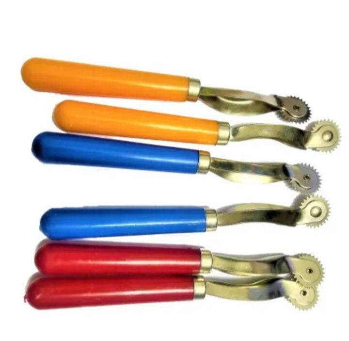 Tracing%20Wheels%20-%20Sewing%20-%20Steel%20Needle-Pointed%20Tracing%20Wheel%20-%20Pattern%20Making%20-Pattern%20Tracing%20Get%20a%20Serrated%20Edge%20Tracing%20Wheel%20Tracing%20Wheel%20-%20Image%203