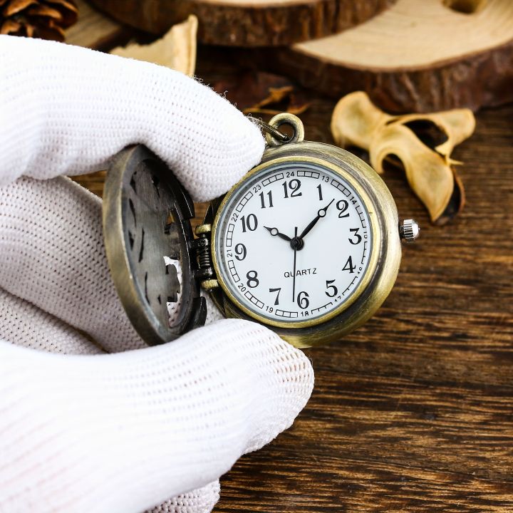 Retro%20flip%20keychain%20hanging%20watch,%20student%20fashion%20trend%20quartz%20pocket%20watch,%20exam%20large%20dial%20pocket%20watch,%20keychain%20-%20Image%207
