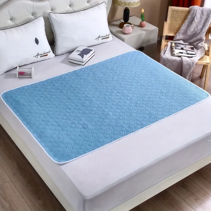 Washable%20Waterproof%20Bed%20Protection%20Pad%20-%20Reusable%20Leakproof%20Cover%20for%20Women's%20Menstrual%20Care,%20Comfortable%20at%20Home,%20Ideal%20%20-%20Image%202