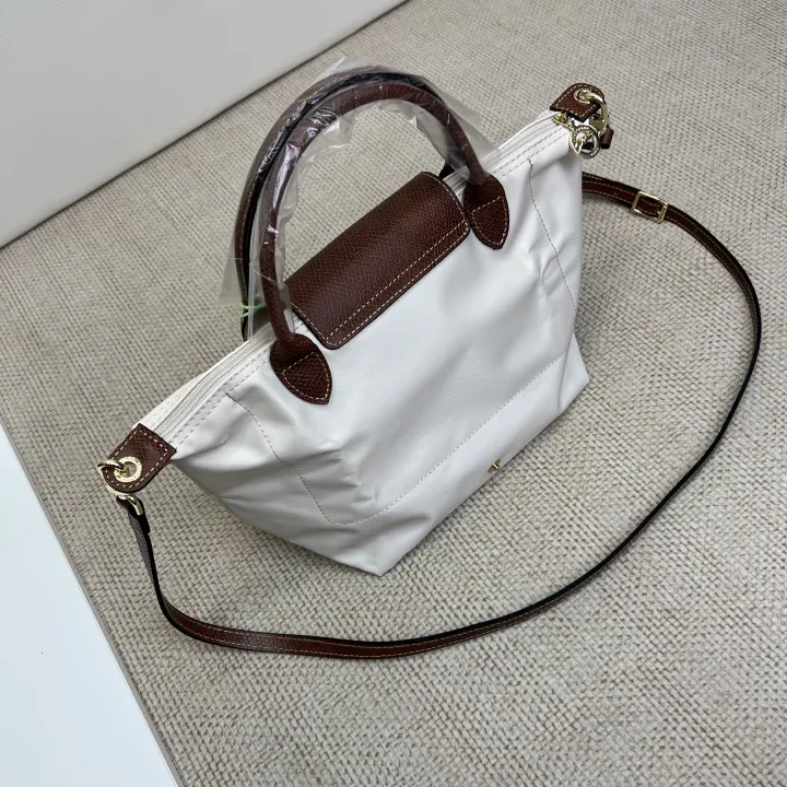 Auth%20LongChamp%CB%89%20Paris%20Le%20Pliage%20Top%20Handle%20Bag/Crossbody%20Bag%207%20Colors%20Small%20Version%2028/20x22cm%20-%20Image%203