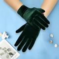 Autumn Winter Warm Velvet Gloves Solid Color Driving Goves Fashion Etiquette Mittens Quality Elastic Outdoor Goves Velvet Gloves.