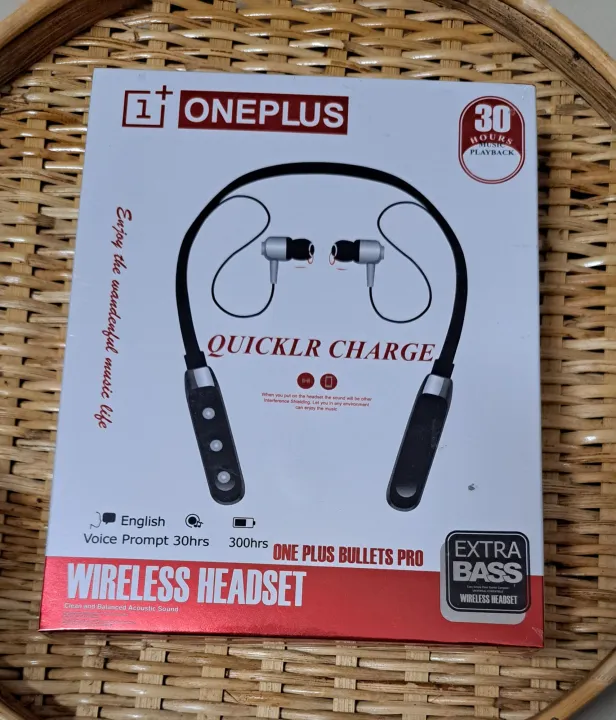 one%20plus%20bullet%20pro%20neck%20band%2030%20hour%20play%20back%20-%20Image%202