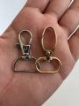 20-Piece Set of Keychain Dog Hooks (10 Gold, 10 Silver) for Crafting and Key Ring Making ( pack of 20 keychain hook ). 