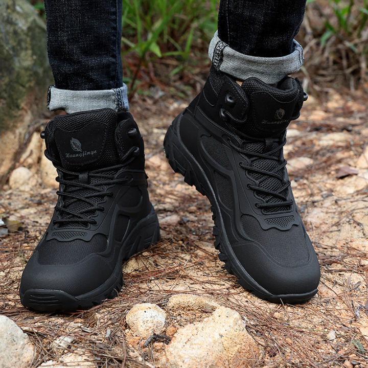 High-Top%20Leather%20Men's%20Boots%20Breathable%20Desert%20Combat%20Boots%20Outdoor%20Non-slip%20Hiking%20Boots%20Men%20Motorcycle%20Boots%20Work%20Ankle%20Boots%20-%20Image%203