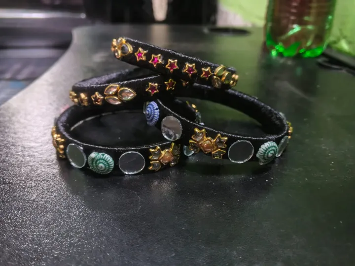 Handmade%20Churi%20-%20Image%203