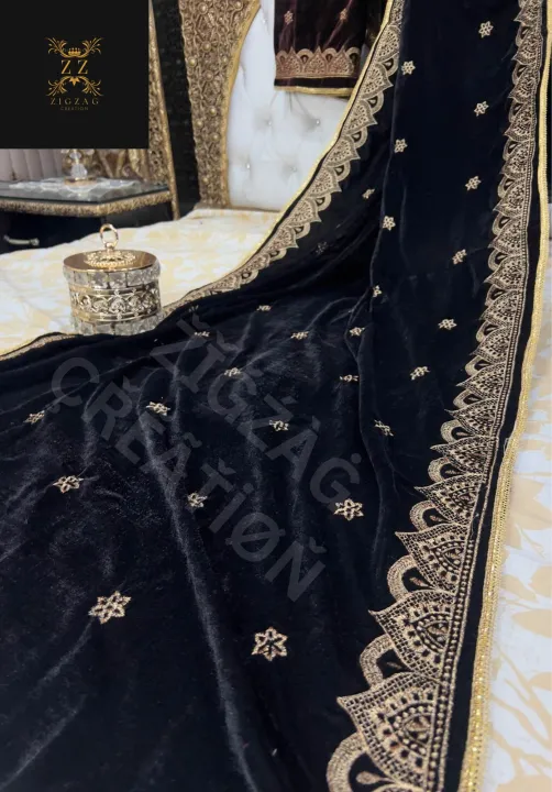 Velvet%20shawl%20for%20women%20and%20men%20-%20Image%203