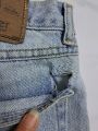 Wrangler jeans second hand us (me1097) waist 43-44 crotch 16.5 long 23.5 crotch 14 color with complete leather label stain fabric lacking back pocket as picture. 