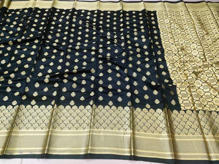 Soft%20silk%20katan%20Saree%20For%20Women%20Without%20Blouse%20Pieces%20-%20Image%203