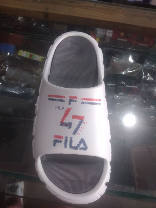 Men's%20Best%20crocs%20slippers%20in%20new%20style%20-%20Image%203