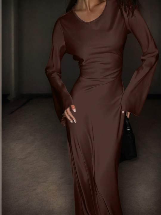 Women's%20Bespoke%20Satin%20Maxi%20Dress%20with%20Corset%20Waist%20Tie%20Classic%20Round%20Neck%20&%20Dramatic%20Flared%20Sleeves%20Luxury%20Evening%20Dress%20-%20Image%202