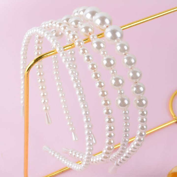 4-Piece%20Set%20of%20Fashionable%20and%20Simple%20Ultra-Fairy%20Pearl%20Headbands,%20Versatile%20Hair%20Accessories%20for%20Women,%20Suitable%20for%20Daily%20Casual%20Wear%20and%20Formal%20Attire%20-%20Image%206
