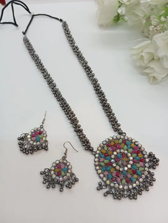 Antique%20Silver%20Party%20Bridal%20Choker%20Necklace%20Set%20with%20Earrings%20for%20Women.%20-%20Image%202
