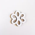 4-color flower shaped underwear anti slip buckle shoulder strap cross strap buckle.