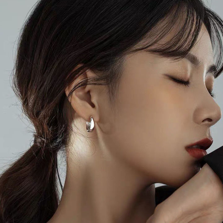 925%20sterling%20silver%20plain%20ring%20earrings,%20light%20luxury%20and%20high-end%20earring,%20elegant%20and%20simple%20earring%20for%20women%20-%20Image%203