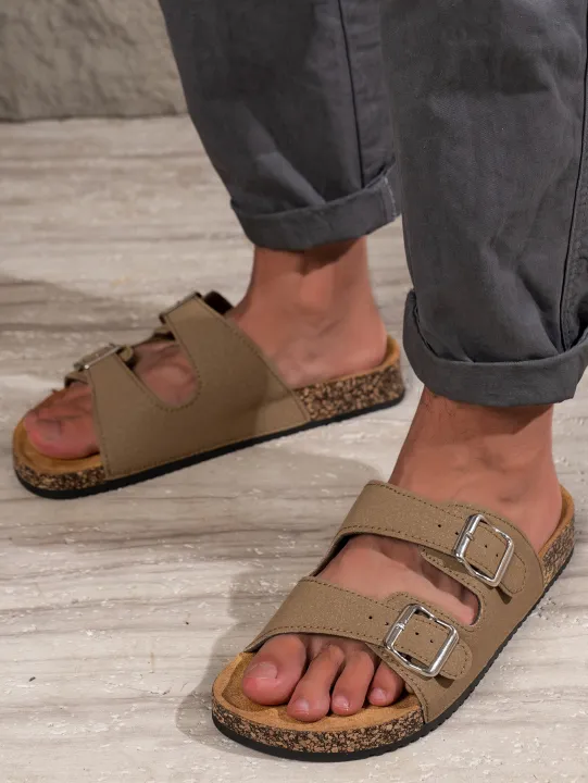 Men's%20Fashionable%20Slippers%20for%20Home%20and%20Outdoor%20Waterproof%20Non-Slip%20Slip-On%20Fashionable%20Versatile%20Slippers%20-%20Image%202