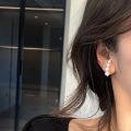 Unique Pearl Stud Earring Classic Charm Women's Jewelry New Fashion Exquisite Zircon Accessories Birthday and Christmas Gift. 