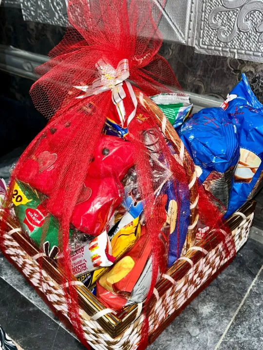 Gift%20hamper,%20best%20for%20all%20occasions%20-%20Image%203